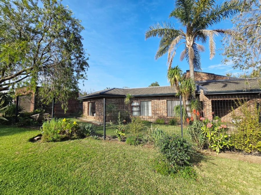 4 Bedroom Property for Sale in Blanco Western Cape